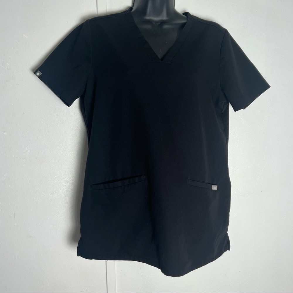 FIGS Casma Three-Pocket Scrub Technical Collection Top Black - Picture 8 of 12